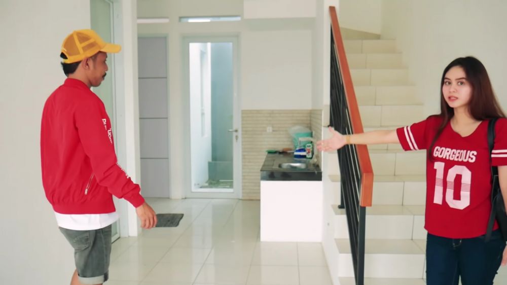 rumah furry setya bareng mantan istri © 2024 brilio.net