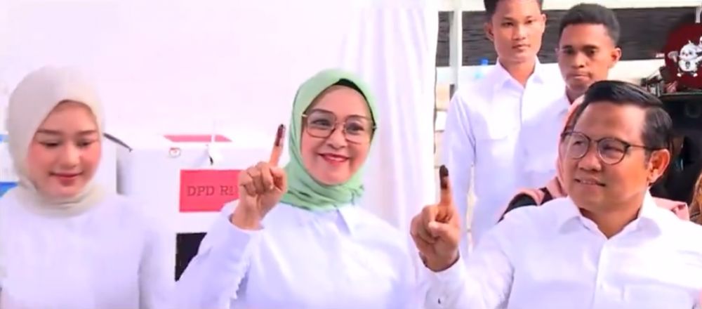 Momen Cak Imin nyoblos didampingi istri dan ketiga putrinya © 2024 brilio.net