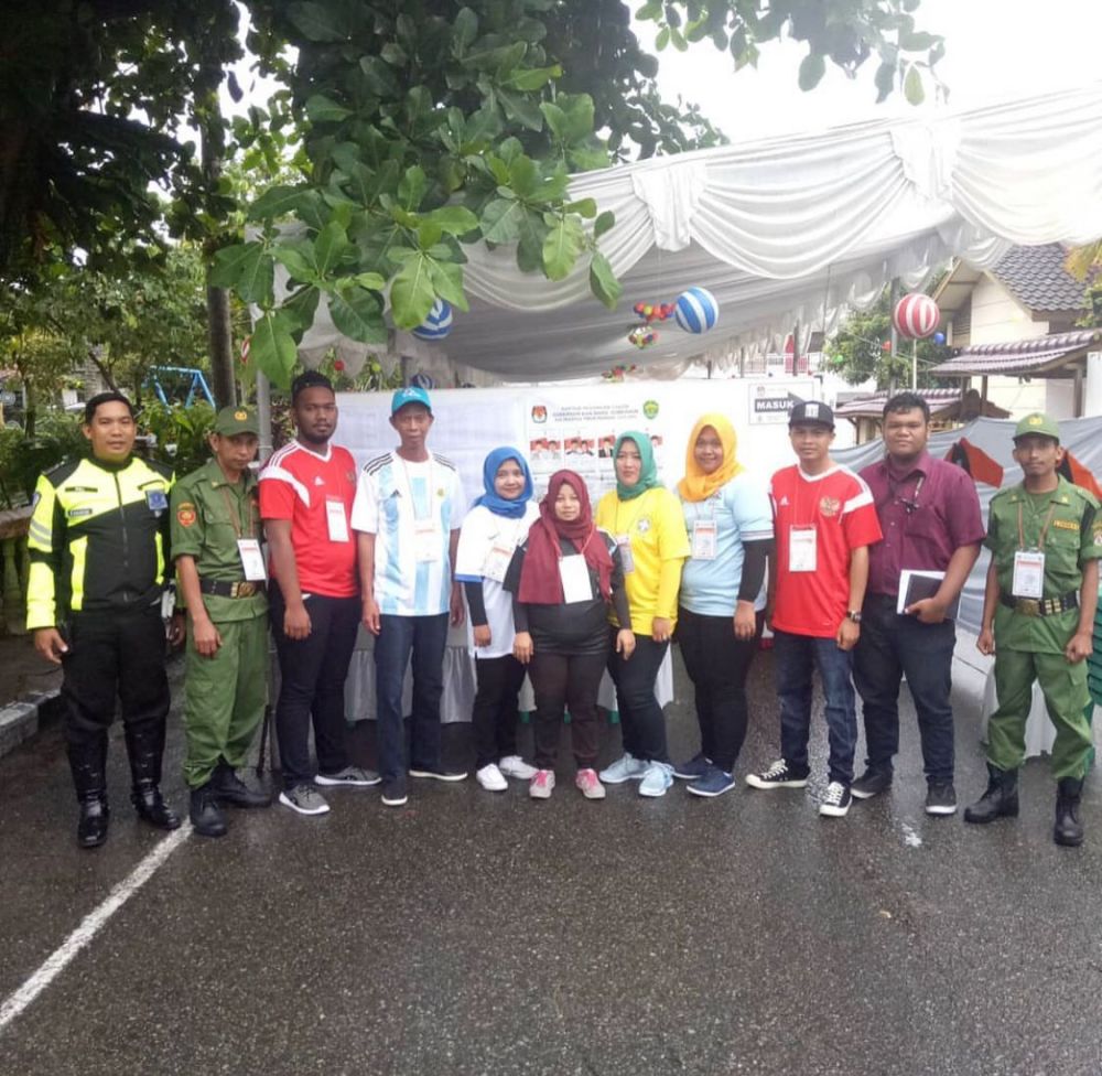 11 Potret lucu kostum anggota KPPS © X