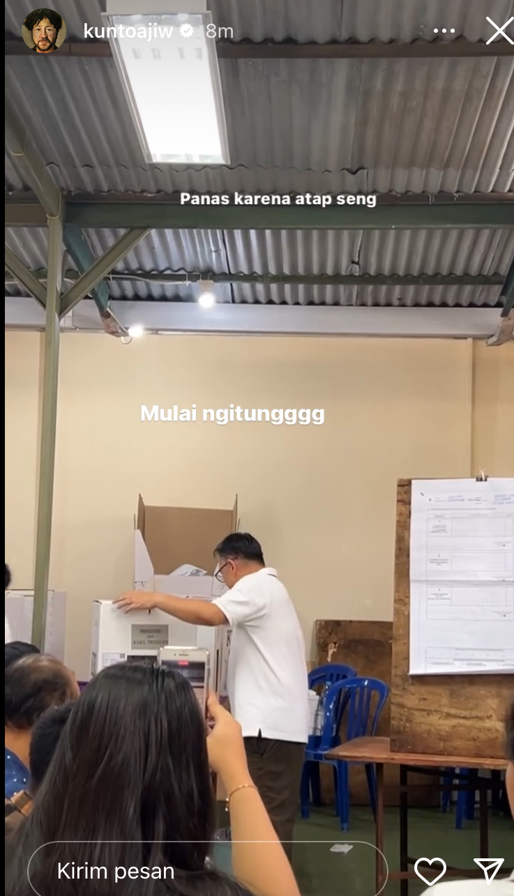 Kunto Aji jadi petugas Linmas © 2024 brilio.net Kunto Aji jadi petugas Linmas © 2024 brilio.net