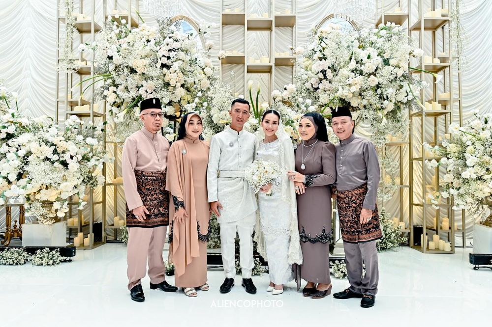 kedekatan ayu dan keluarga fardhana © Instagram