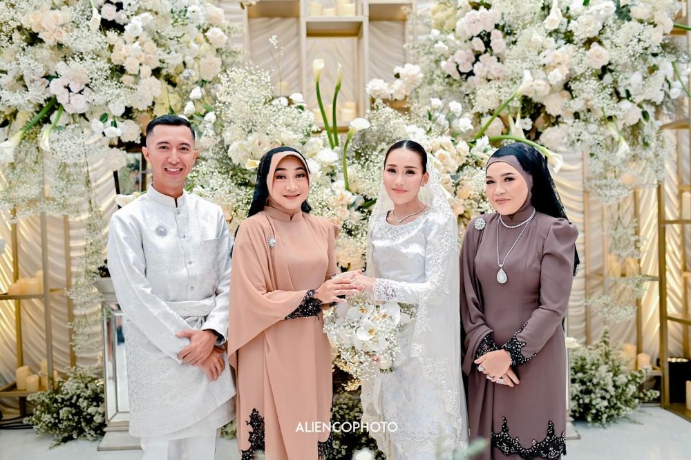 kedekatan ayu dan keluarga fardhana © Instagram