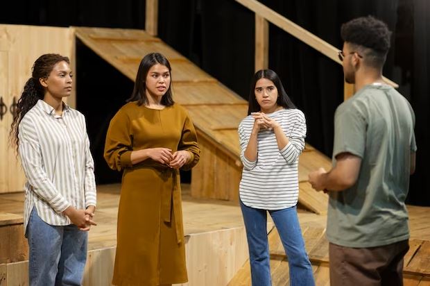 Contoh sikap toleransi freepik.com