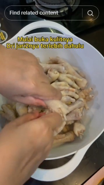 Cuma 12 menit, ini trik merebus ceker agar cepat empuk dan mudah dipisahkan dari tulang