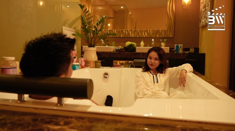 kamar mandi rumah Rossa bak hotel © YouTube kamar mandi rumah Rossa bak hotel © YouTube