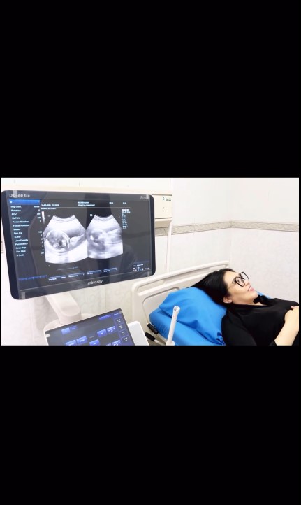 Via Vallen umumkan kehamilan lagi © Instagram Via Vallen umumkan kehamilan lagi © Instagram