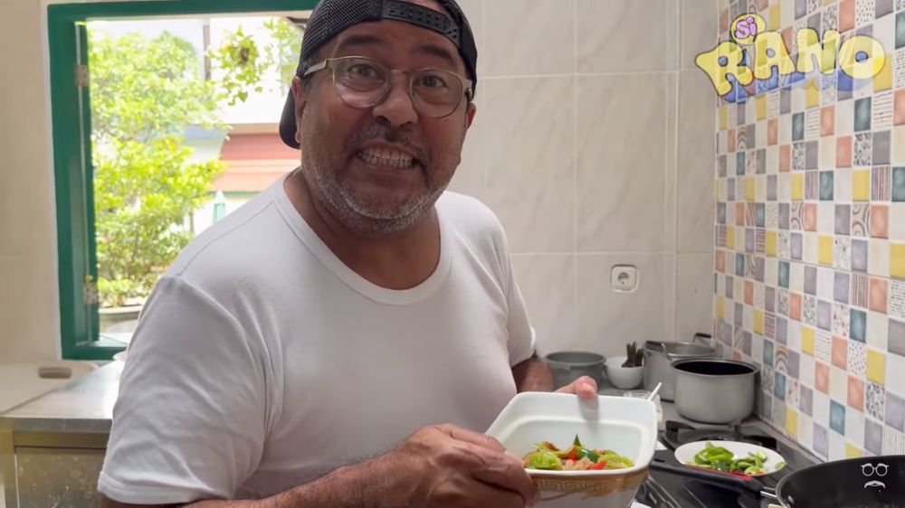 dapur kotor rumah Rano Karno © 2024 brilio.net