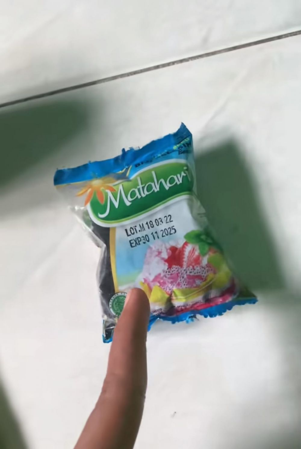 topping pakai biji selasih © TikTok topping pakai biji selasih © TikTok