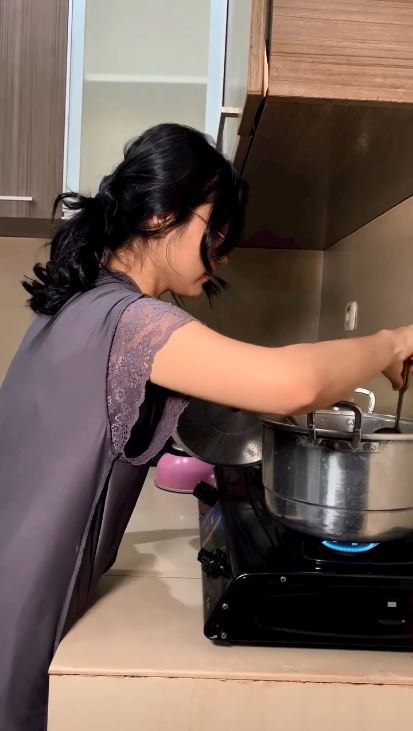 dapur rumah Marshel Widianto  © 2024 brilio.net