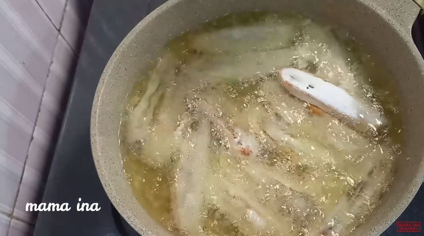 Tanpa perlu dijemur dan dioven, ini cara praktis bikin sale pisang agar lebih renyah dan tak lengket