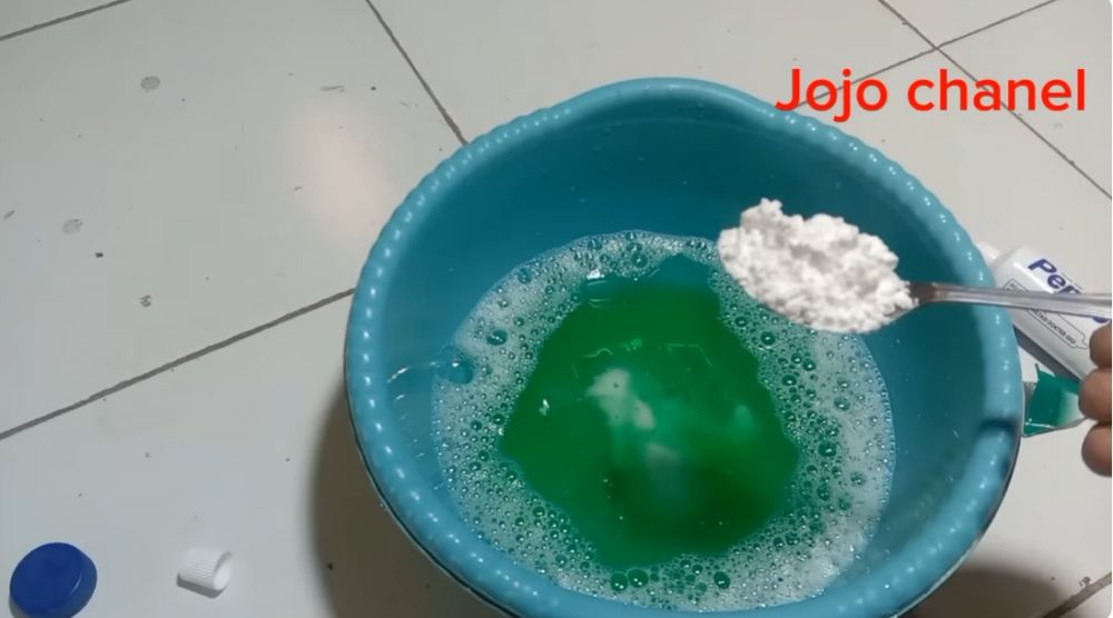 Tanpa ditambah garam, ini trik memperbanyak sabun cuci piring pakai 2 bahan sederhana