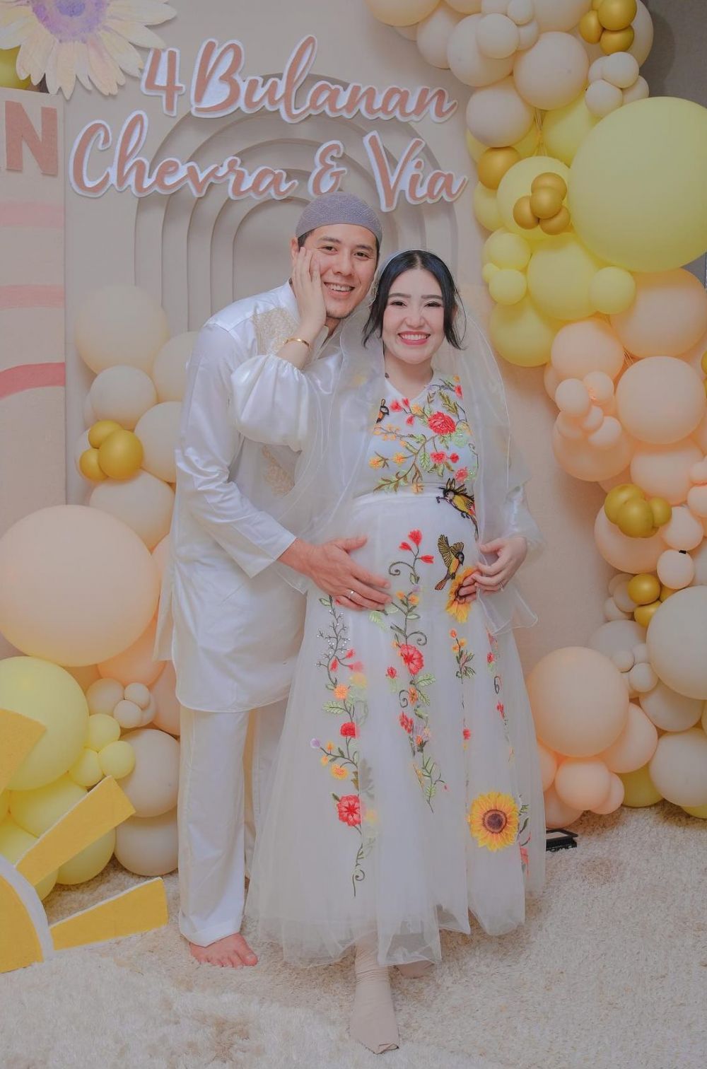 4 bulanan via vallen © Instagram