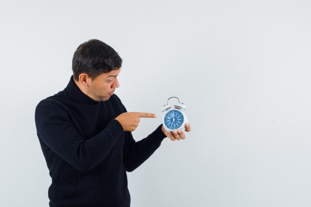 Cara menghubungi dosen dengan baik © Freepik