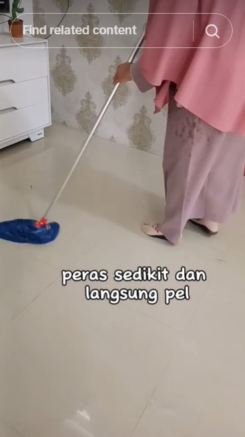 Bukan ditambah garam, ini trik mengepel lantai agar kesat dan bebas bau cukup tambah 1 bahan dapur