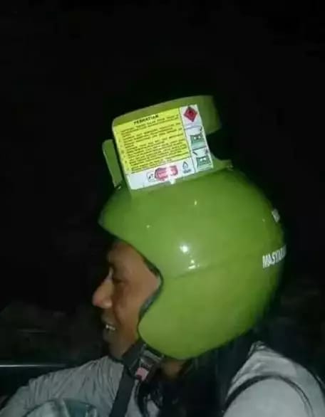 helm nyeleneh parah berbagai sumber helm nyeleneh parah berbagai sumber