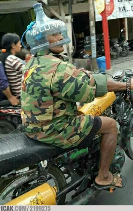 helm nyeleneh parah berbagai sumber