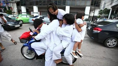 dibonceng nyeleneh abis berbagai sumber