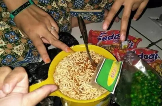 inovasi wadah makanan nyeleneh berbagai sumber