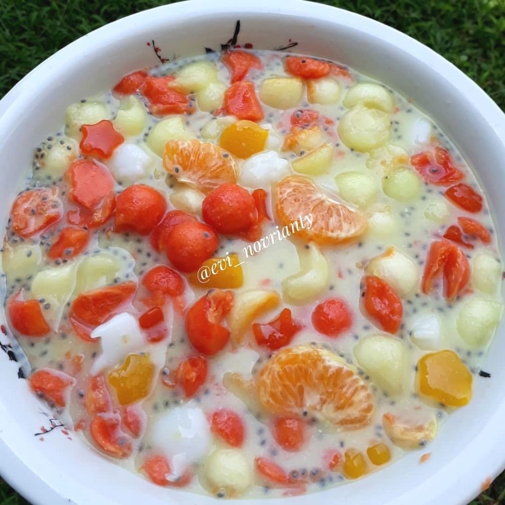 25 Resep sop buah segar dan praktis, cocok buat buka puasa