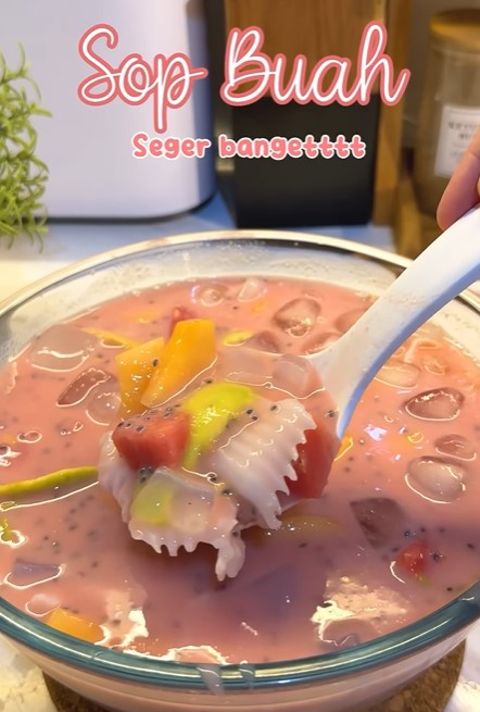 25 Resep sop buah segar dan praktis, cocok buat buka puasa