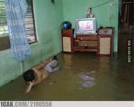 kelakuan banjir nyeleneh berbagai sumber