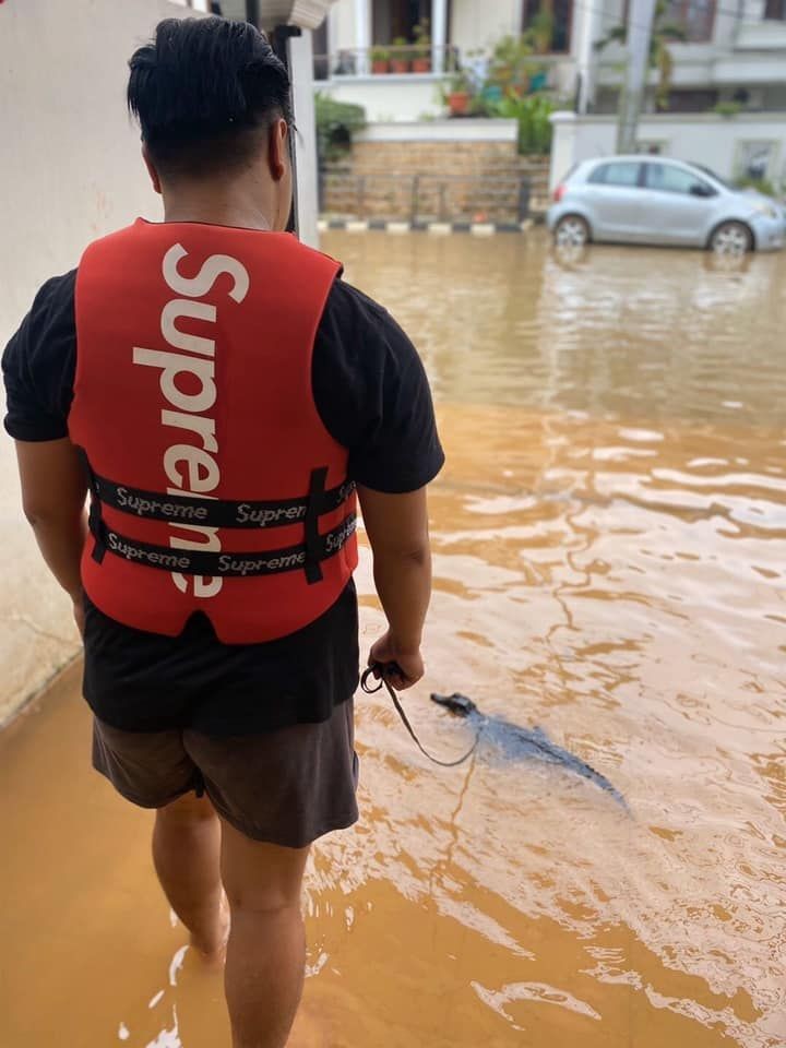 kelakuan banjir nyeleneh berbagai sumber