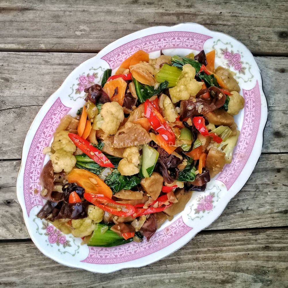 17 Resep menu sahur serba tumis, enak, sederhana, praktis, dan bikin kenyang