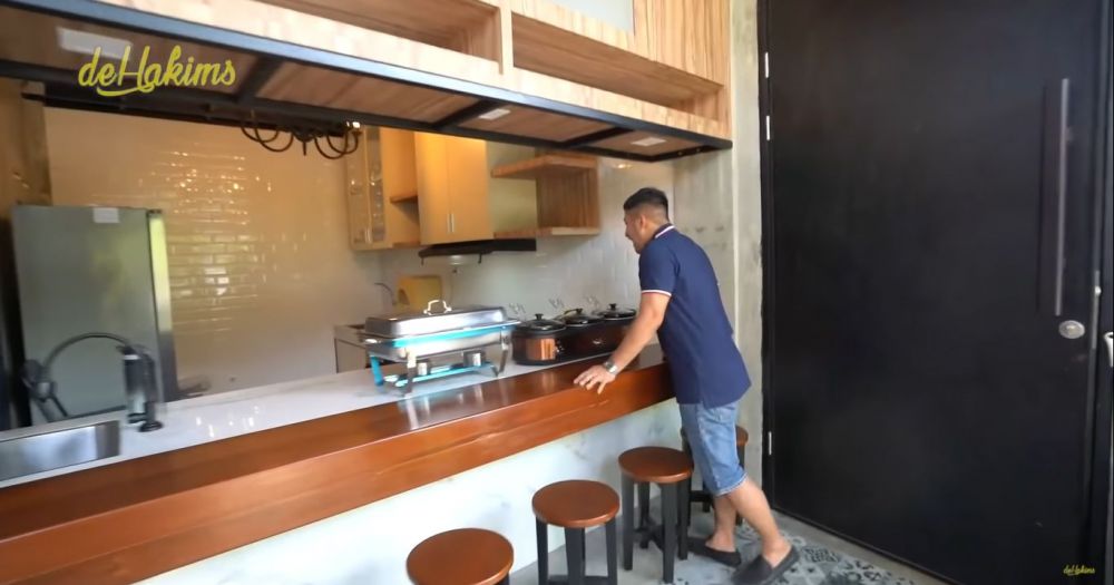dapur di kantor irfan hakim © YouTube