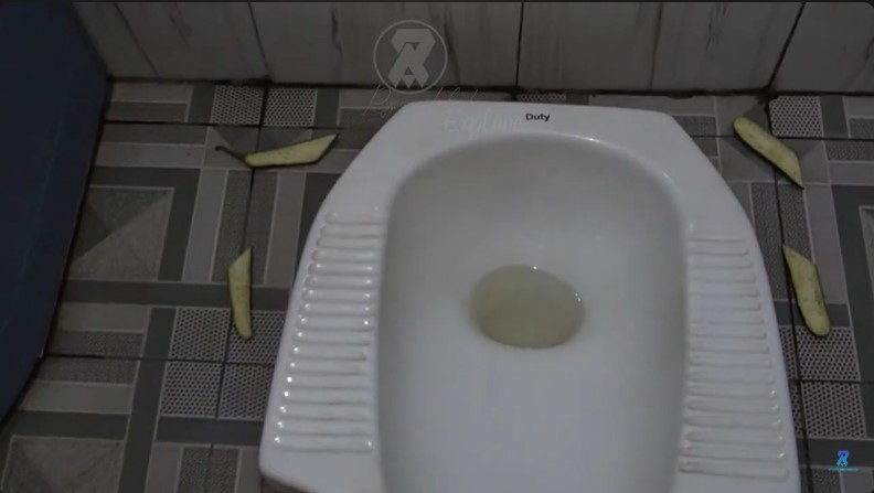 Tanpa kapur barus atau pewangi, ini cara menghilangkan bau pesing di kamar mandi pakai 1 jenis buah