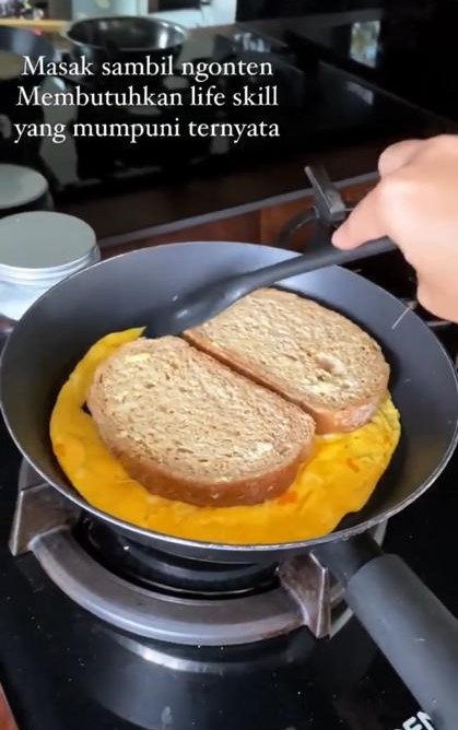 potret dapur rumah putri titian pemandangannya langsung jemuran © berbagai sumber potret dapur rumah putri titian pemandangannya langsung jemuran © berbagai sumber