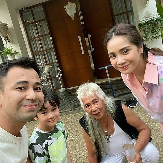 potret Nagita Slavina bareng Gideon Tengker ini jarang tersorot © 2024 brilio.net