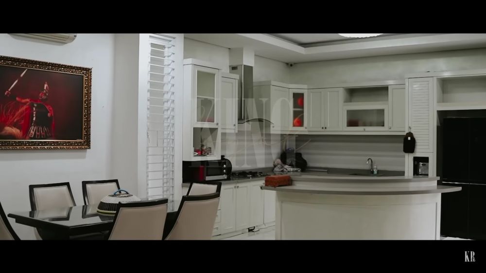 dapur rumah Vicky Prasetyo © 2024 brilio.net