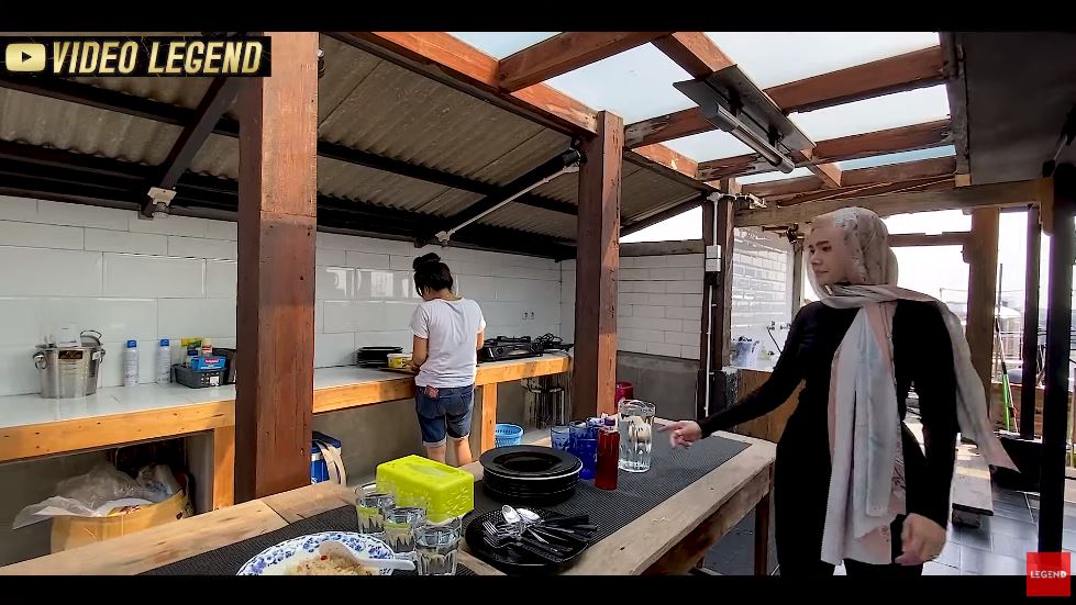 dapur rumah Ahmad Dhani Mulan Jameela © 2024 brilio.net dapur rumah Ahmad Dhani Mulan Jameela © 2024 brilio.net