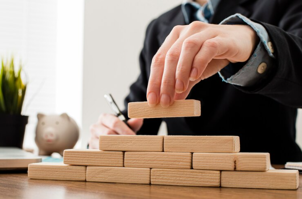 Contoh pameran di sekolah © Freepik