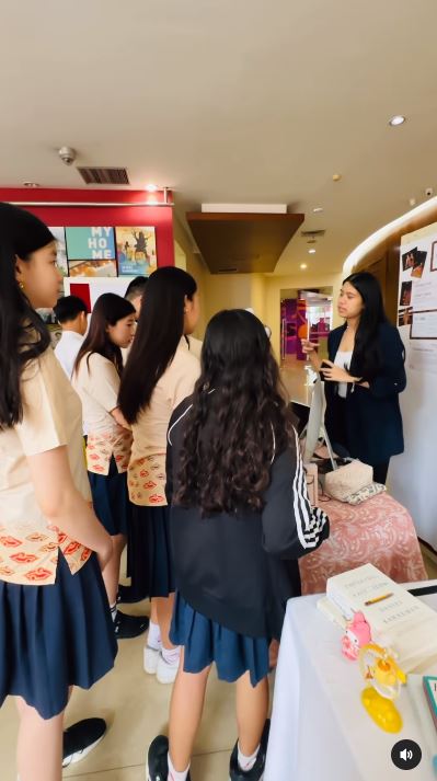 potret almira cocok disebut jadi putri indonesia © instagram