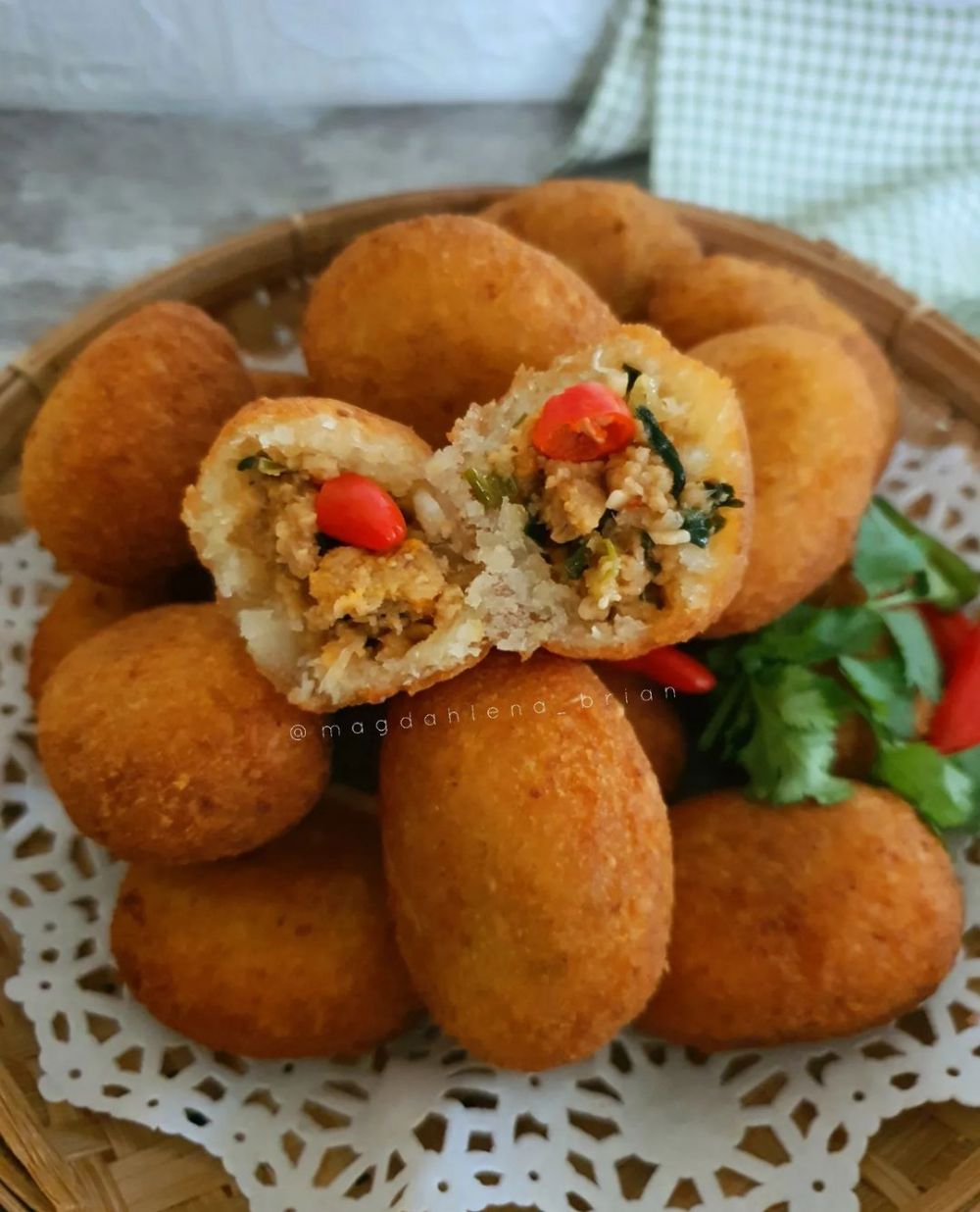 17 Resep gorengan untuk buka puasa, simpel, enak, dan mudah ditiru