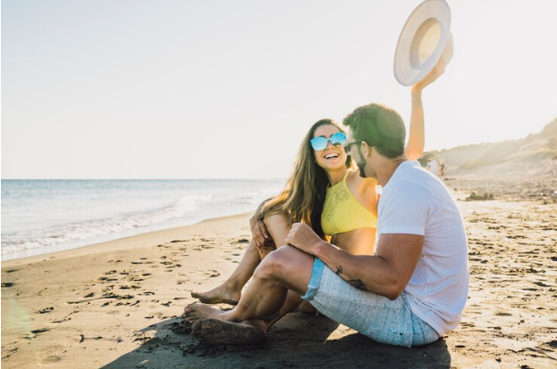 Caption healing di pantai © Freepik Caption healing di pantai © Freepik