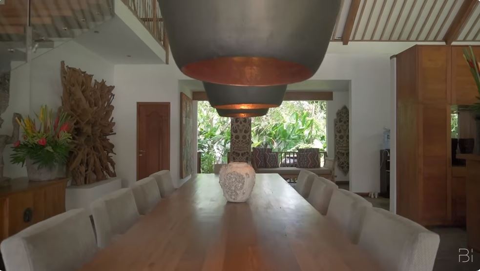 potret dapur kayu indah kalalo © YouTube