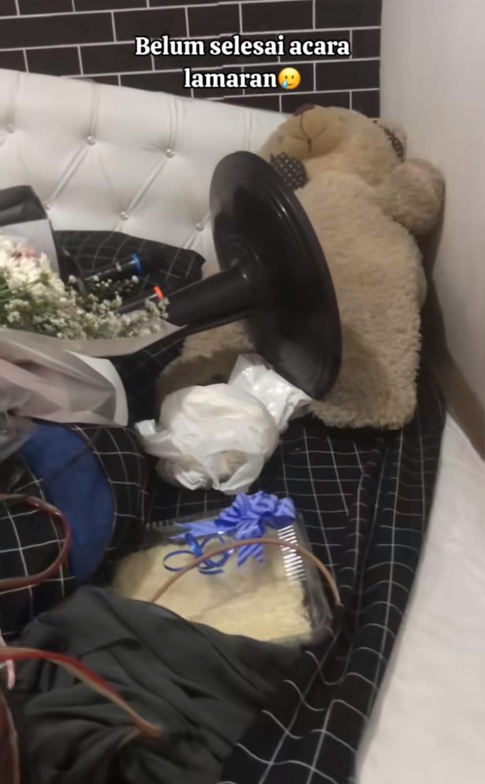 lamaran diterjang banjir © TikTok