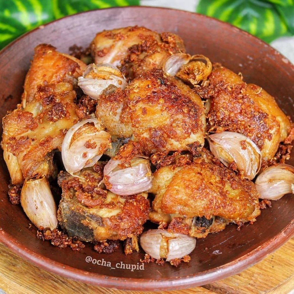17 Resep ayam goreng untuk buka puasa, enak, empuk, gurih, dan mudah dibuat