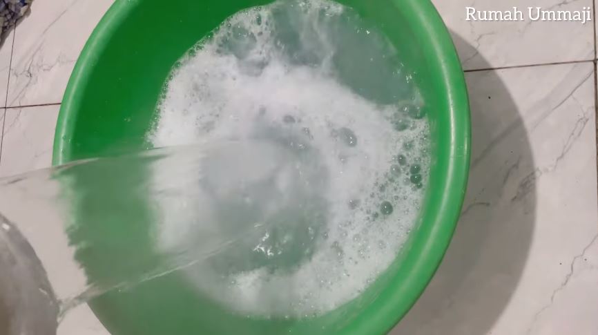 Tanpa direndam sitrun, ini cara cuci lap dapur dekil agar bersih maksimal cuma tambah 1 bahan dapur