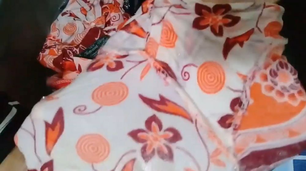 Tanpa disikat, ini cara menghilangkan noda deodoran di ketiak baju cuma tambah 1 bahan dapur