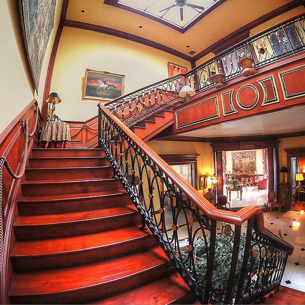 rumah adrie subono © Instagram