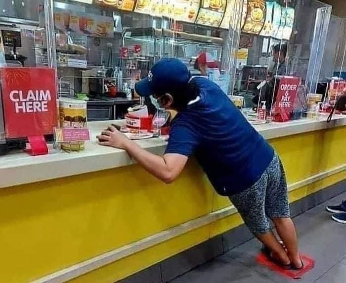 nyusahin diri nyeleneh pol berbagai sumber