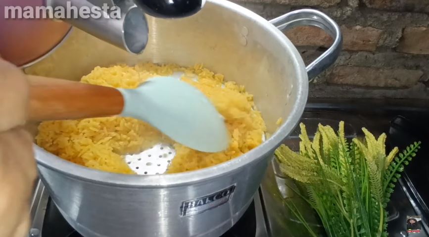 Harga beras mahal, ini trik menanak nasi jagung yang pulen, empuk, dan matang sempurna