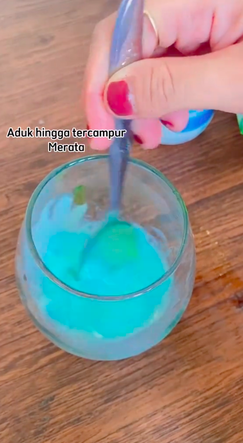 Tanpa direndam berjam-jam, ini cara ampuh hilangkan noda di pakaian putih cuma tambah 1 bahan dapur