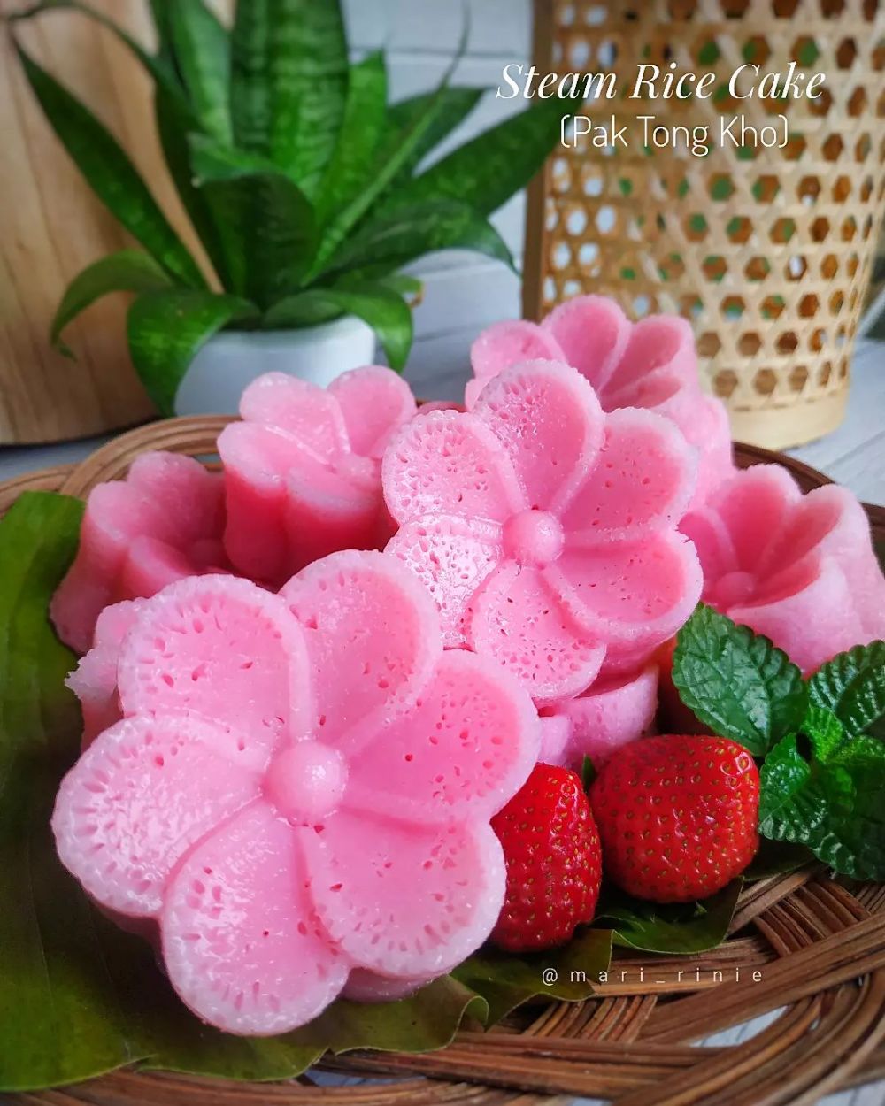 17 Resep kue dari tepung beras untuk takjil, simpel, enak, dan praktis