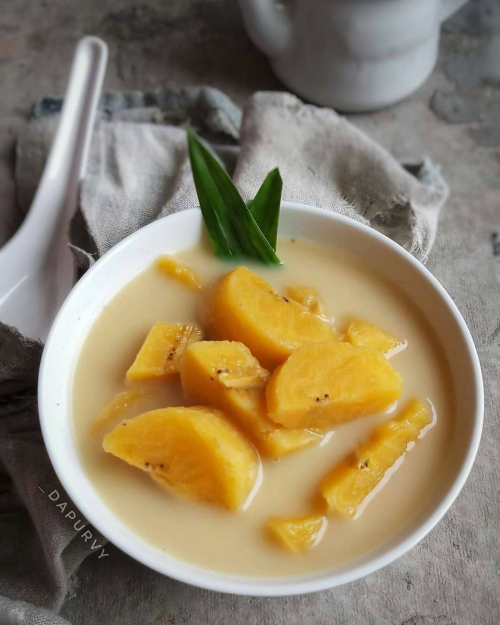 17 Resep kolak pisang untuk takjil, enak, manis, segar, dan mudah dibuat