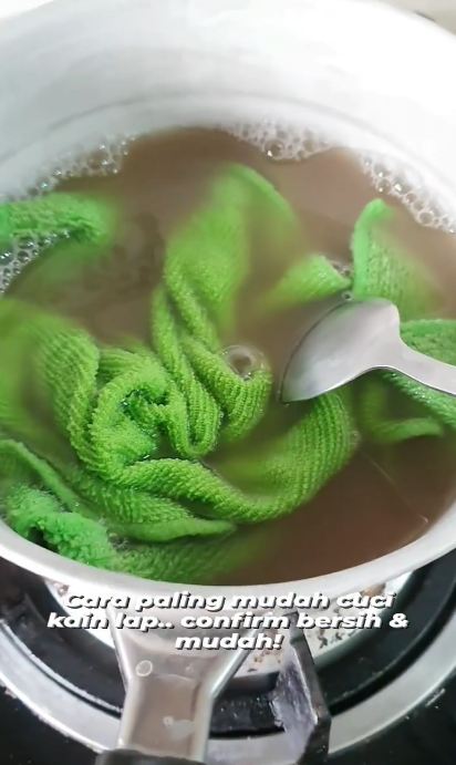 Auto kinclong dalam 10 menit, ini cara mencuci serbet dapur kotor dan dekil pakai 2 bahan