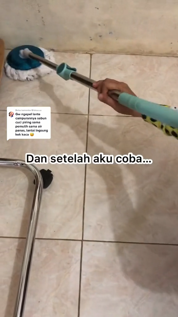 Nggak cuma sabun cuci piring, ini trik mengepel lantai agar kinclong dan mengilap cuma tambah 1 bahan